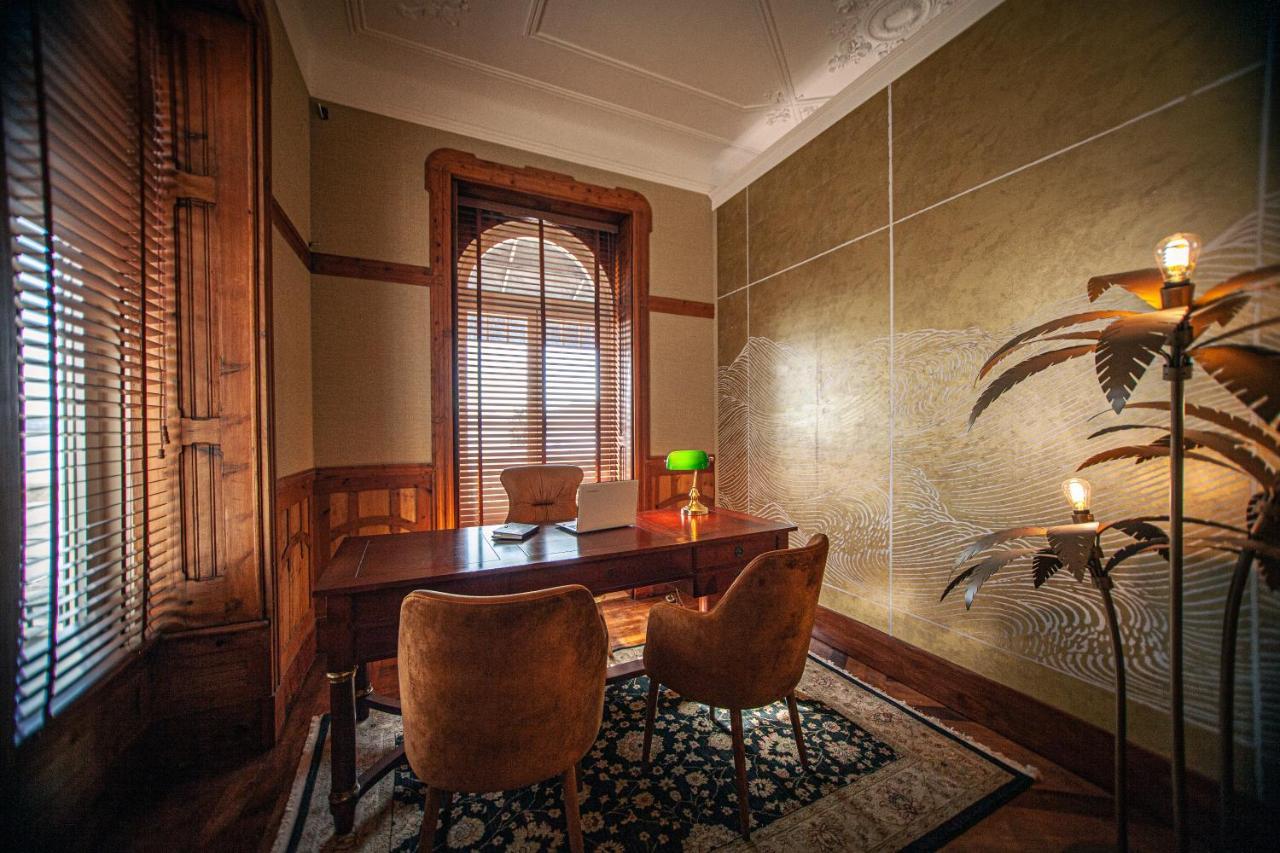 Storytellers Palace Сан-Мартинью-ду-Порту Экстерьер фото